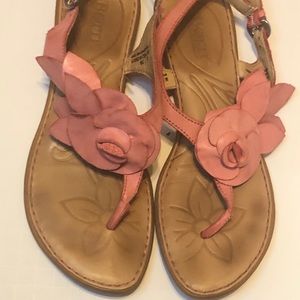 Pink flower born sandals, leather